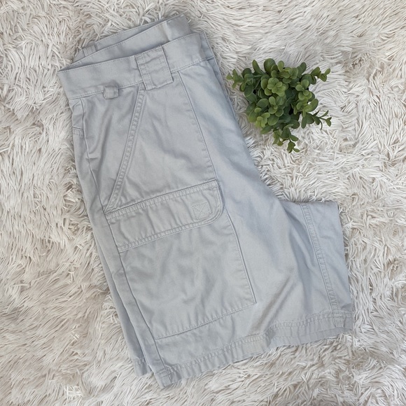 🎉HP🎉 Eddie Bauer Cargo Shorts 💗 Light Khaki - Picture 6 of 15